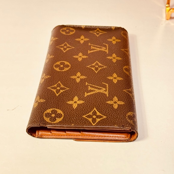 Louis Vuitton Monogram Trifold intentional Bifold wallet - Picture 4 of 15